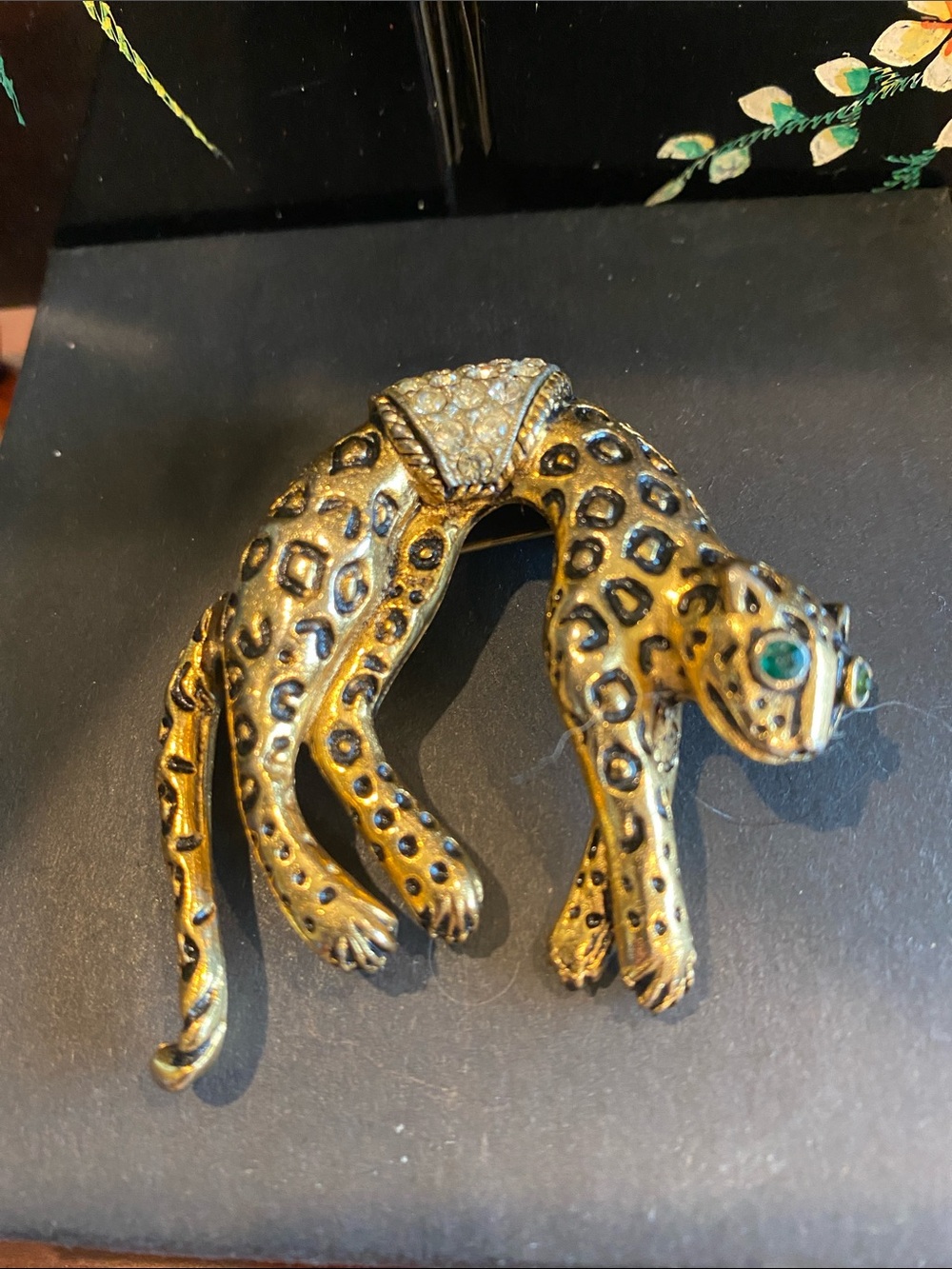 FlorenzA Gold-Tone Leopard Brooch with Green Stone Eyes. Articulated Tail.